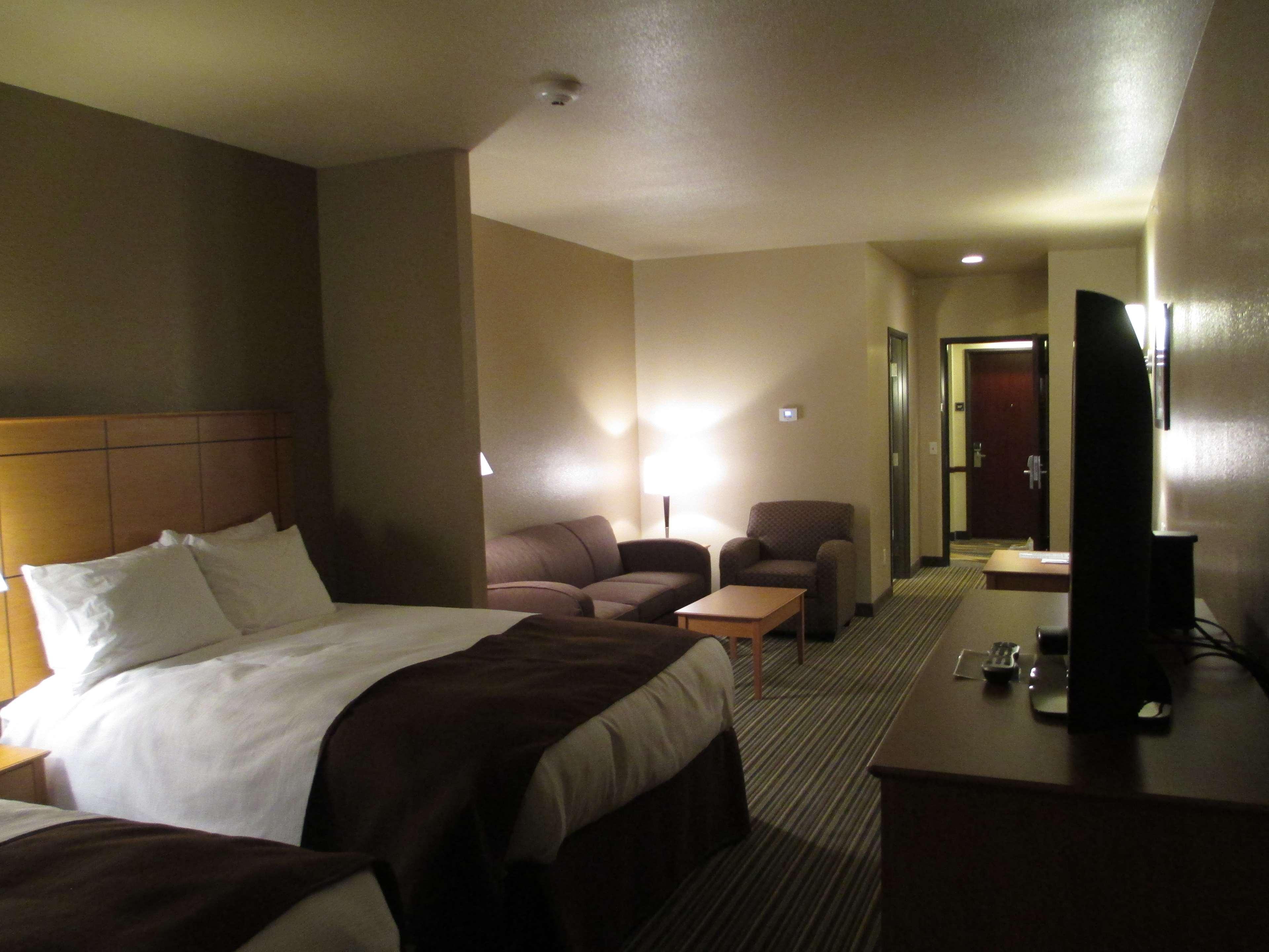 Best Western Shelby Inn & Suites Экстерьер фото
