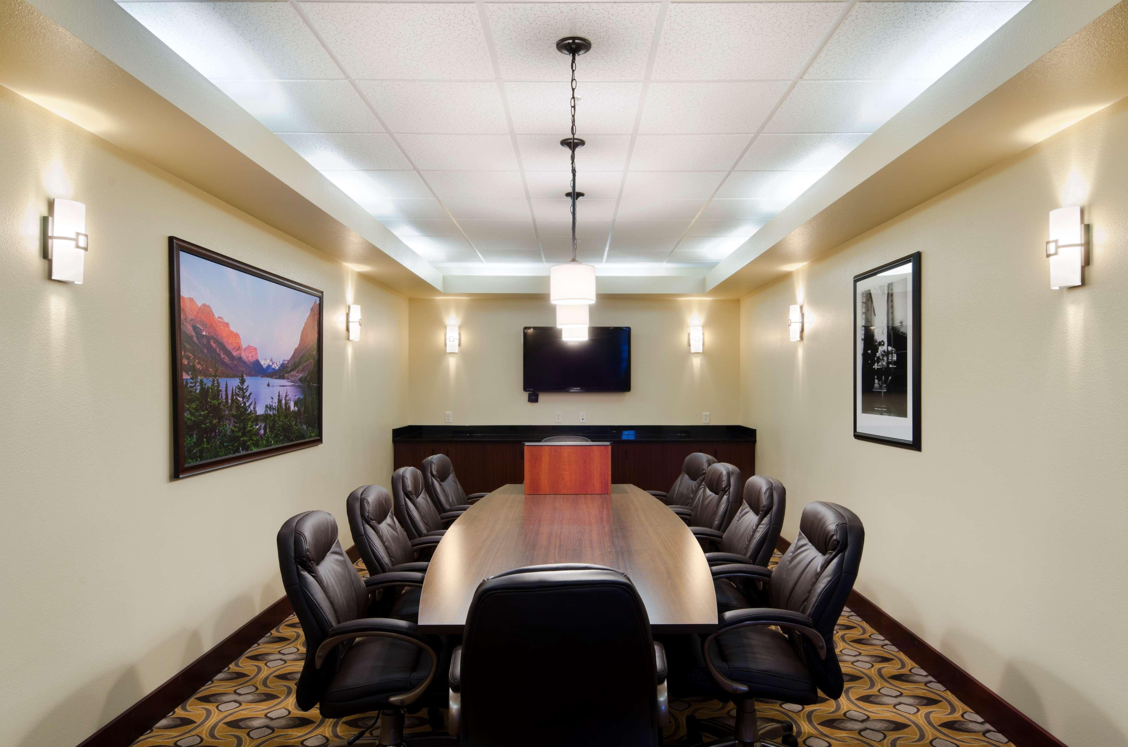 Best Western Shelby Inn & Suites Экстерьер фото