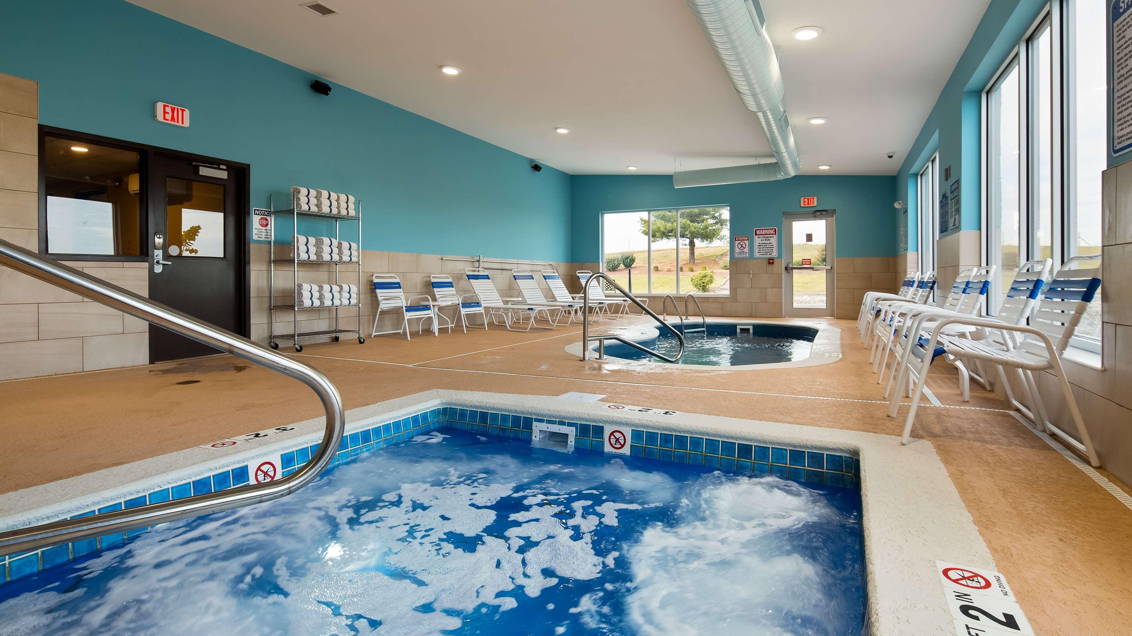 Best Western Shelby Inn & Suites Экстерьер фото
