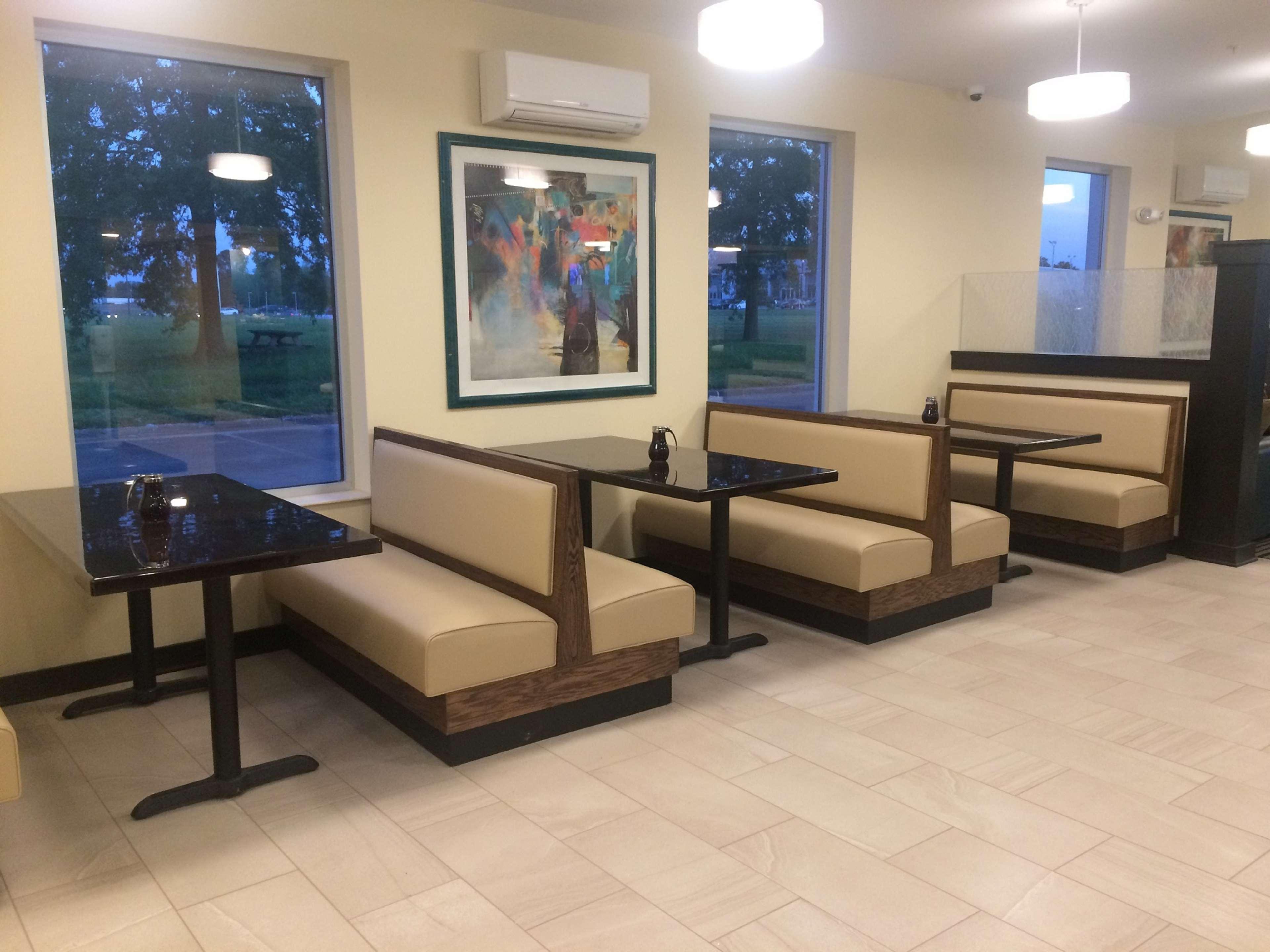 Best Western Shelby Inn & Suites Экстерьер фото