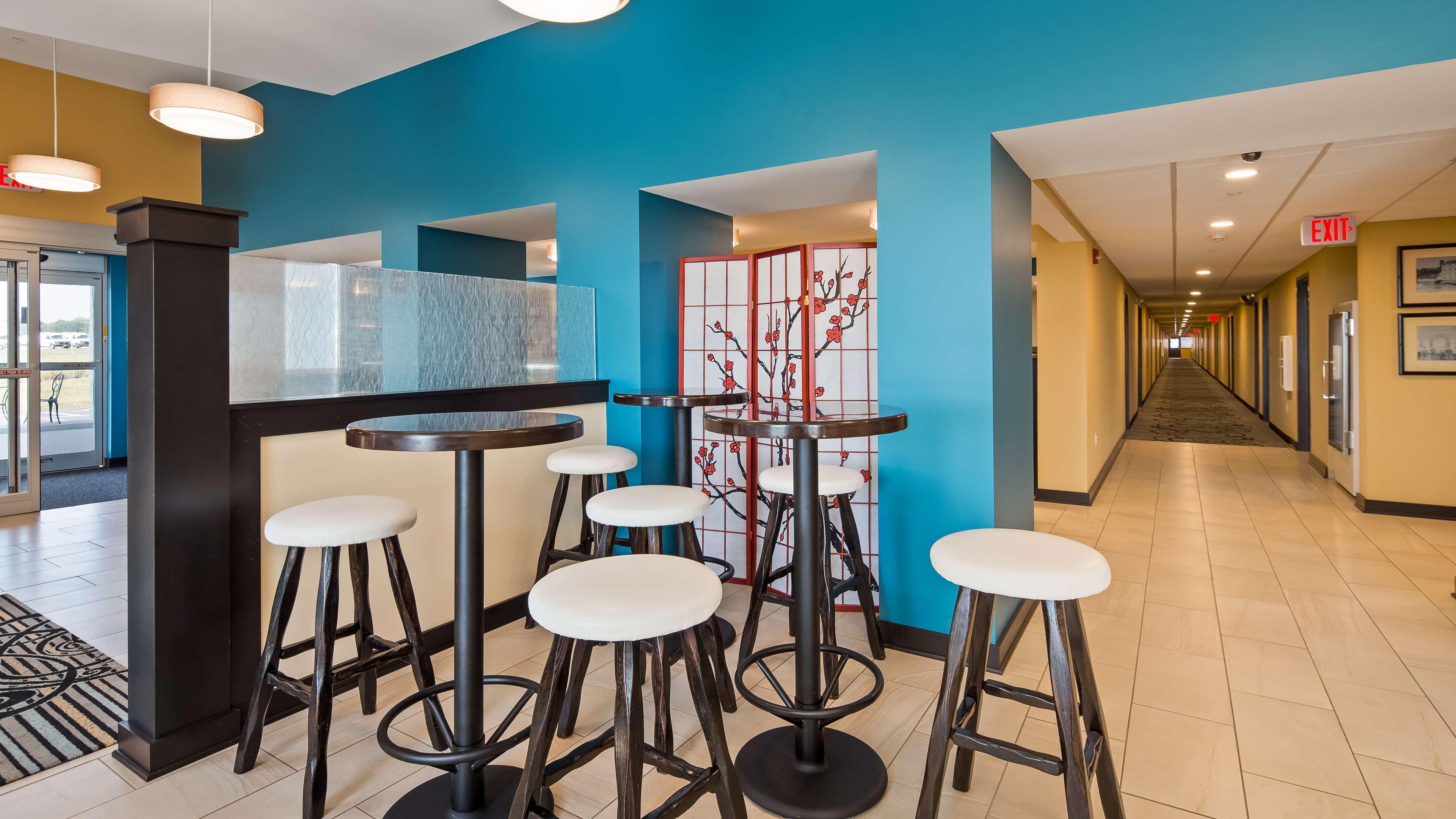 Best Western Shelby Inn & Suites Экстерьер фото