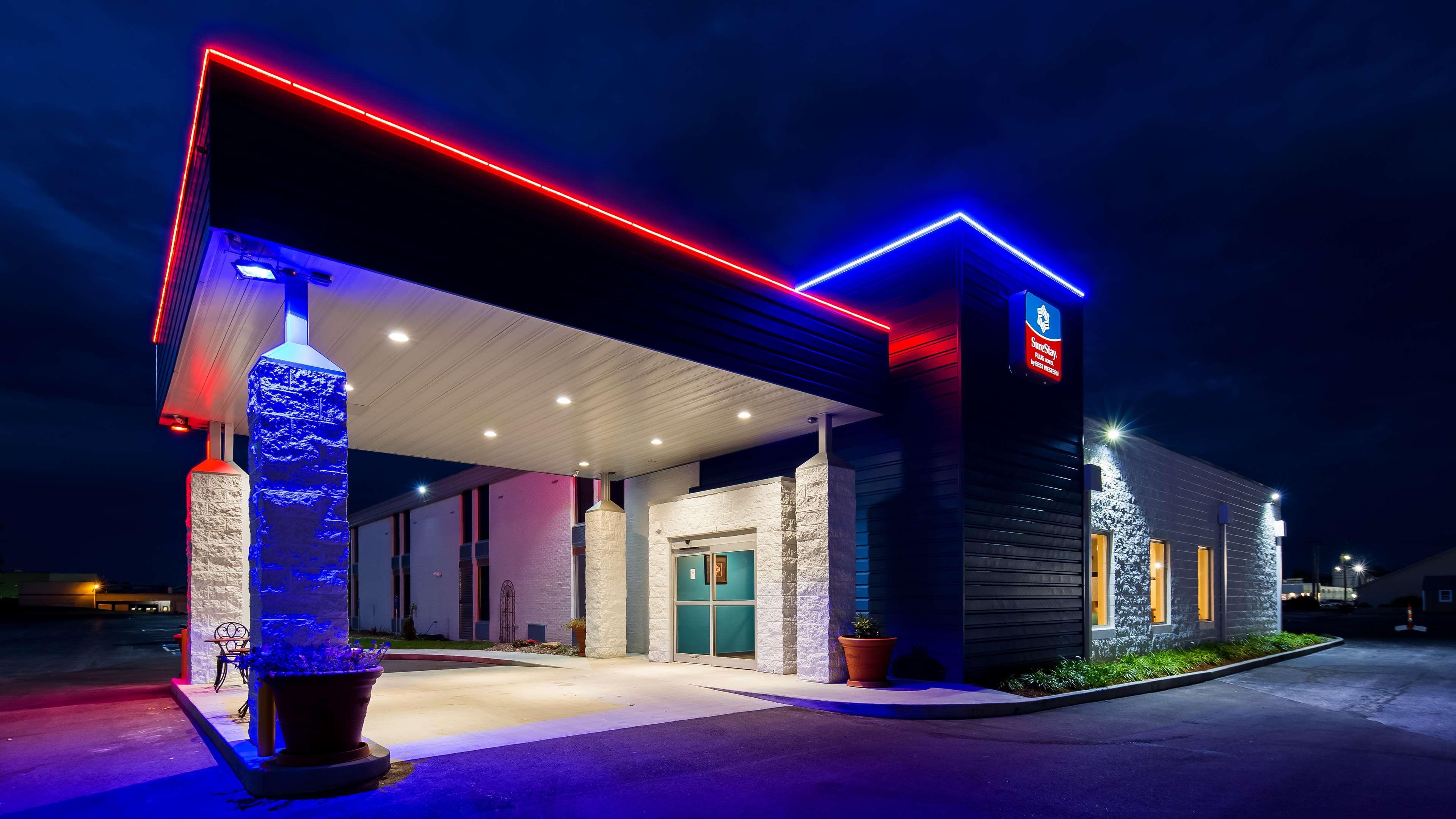 Best Western Shelby Inn & Suites Экстерьер фото