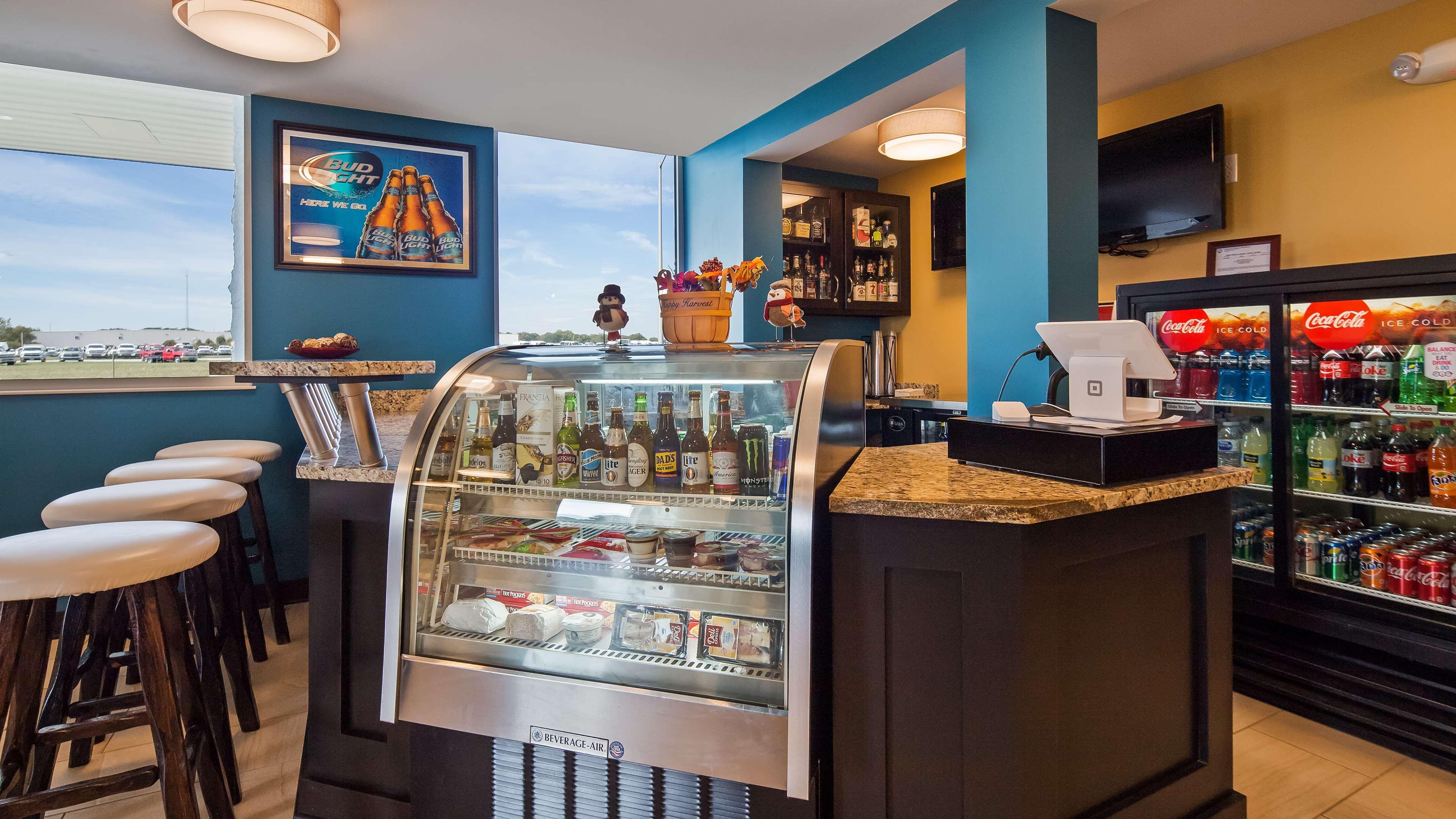 Best Western Shelby Inn & Suites Экстерьер фото