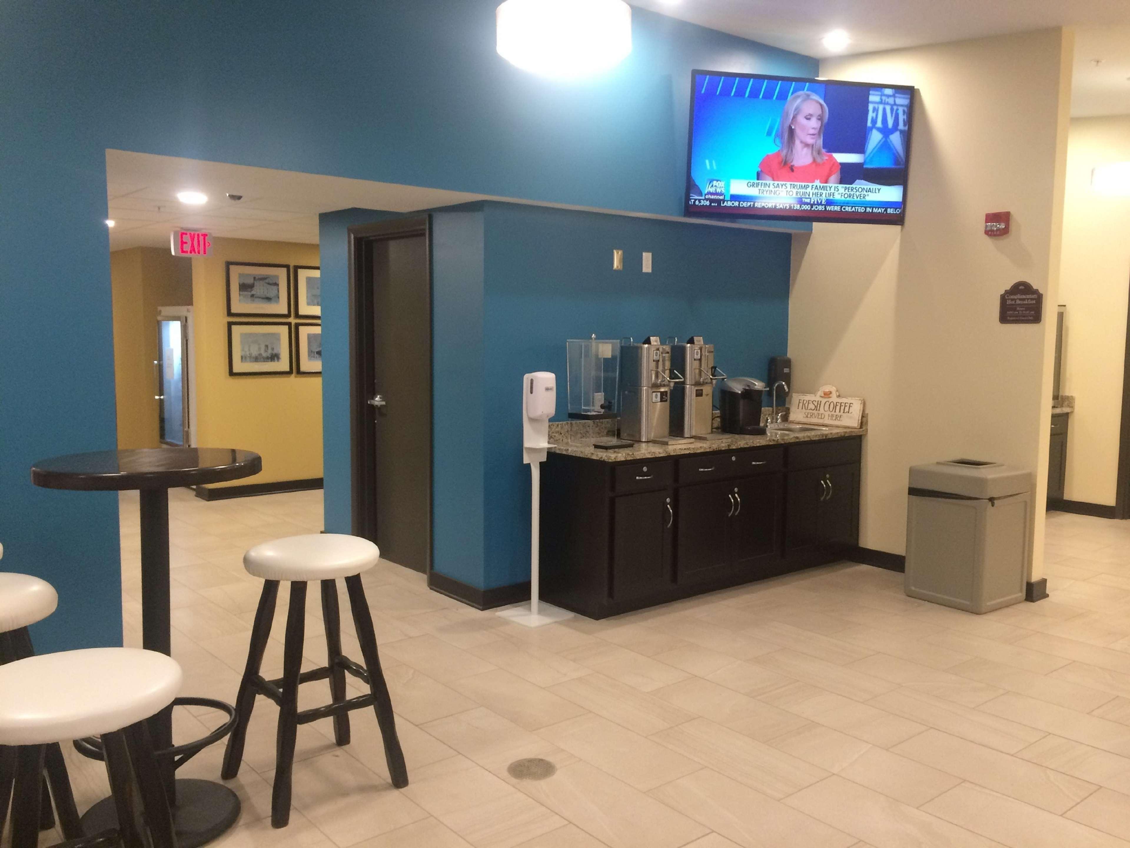 Best Western Shelby Inn & Suites Экстерьер фото